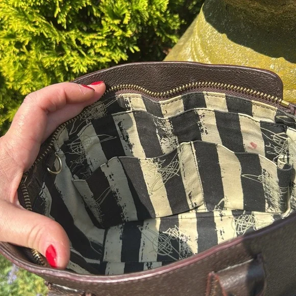 GUC Vivienne Westwood Executive Dark Brown Handbag ( shoulder strap missing) - Picture 7 of 13